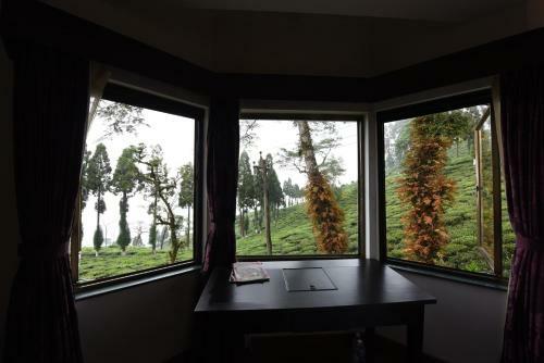 Hotel Sourenee Tea Estate