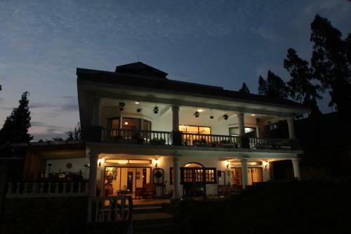 Hotel Sourenee Tea Estate