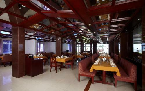 Hotel Rns Residency Sea View