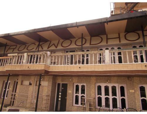 Hotel A-one Stay Near Picture Palace