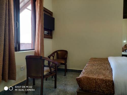The Modern "a Home Stay - Away From Home"