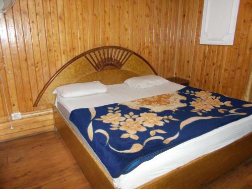 Hotel Mall Road Stay With In-house Restaurant