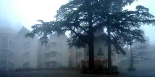 Hotel Arif Castles
