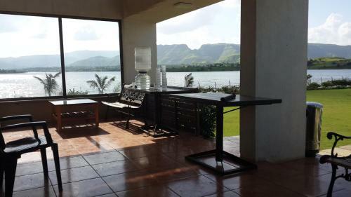 Hotel Savana Lake Resort