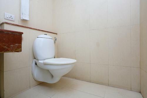 Oyo 11332 Hotel Daffodils Inn