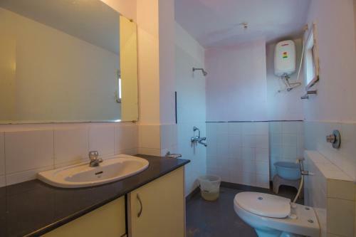 Apartamento Radiant 2bhk Home In Candolim Goa