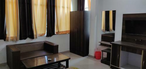 Om Hotel