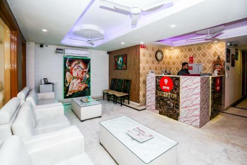 Oyo 10558 Hotel Qlark