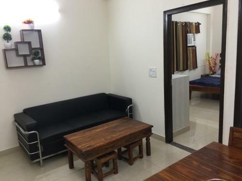 The Raveesh Service Apartment