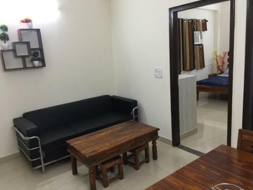 The Raveesh Service Apartment