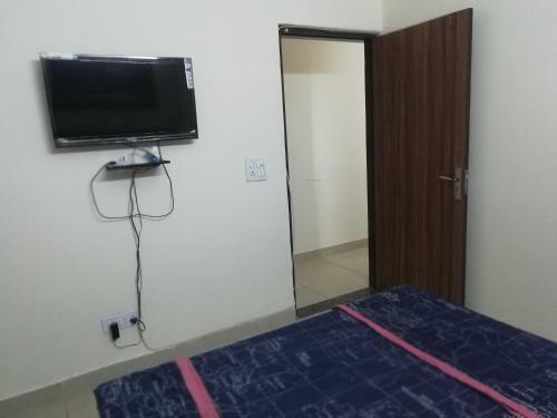 The Raveesh Service Apartment
