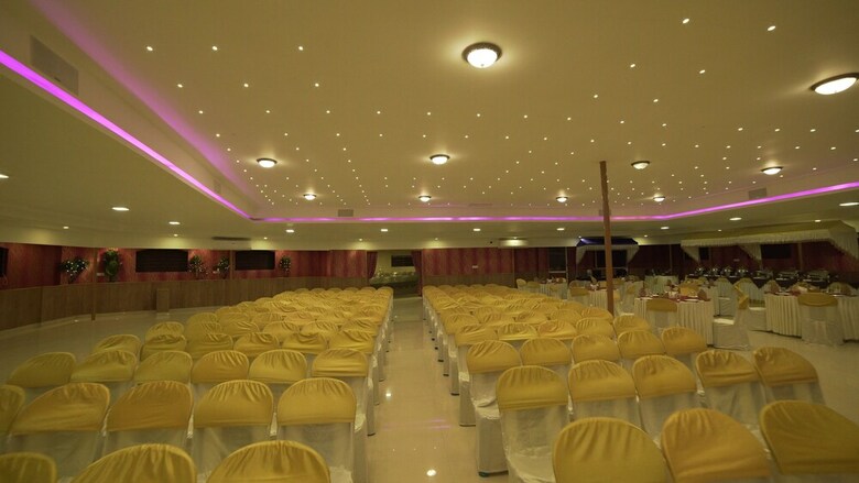 Hotel Rb Palace