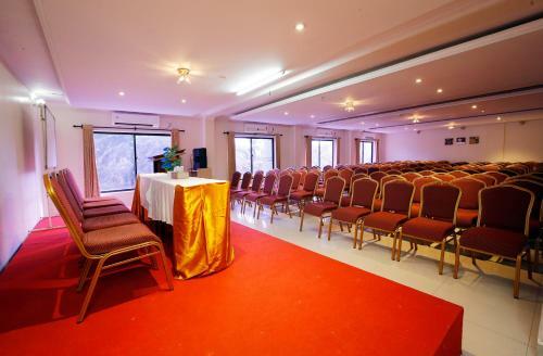 Rose International Hotel