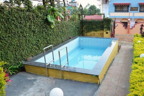 Hostal Estonia Luxor