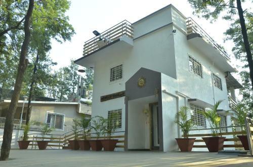 Yash Villa