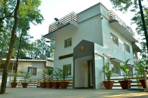 Yash Villa