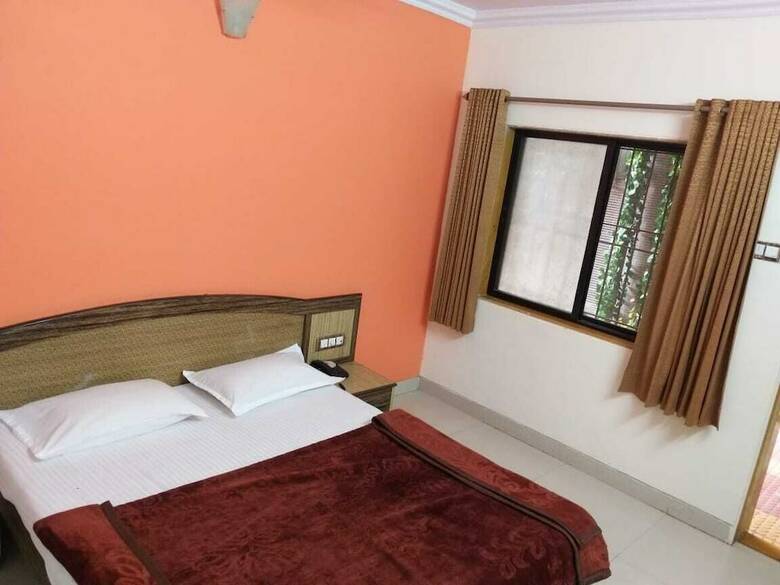 Hotel Rahil Plaza