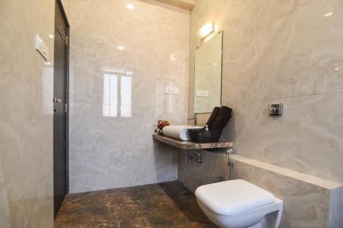 Eko Stay (gold)- Zen Villa