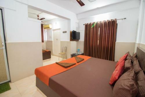 Hotel Travellers Inn