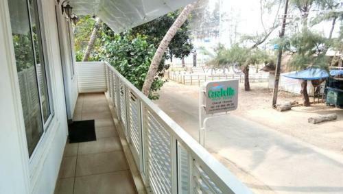 Hostal Casabella Beach House