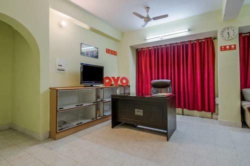 Hotel Oyo 23043 Grand Ar Residency