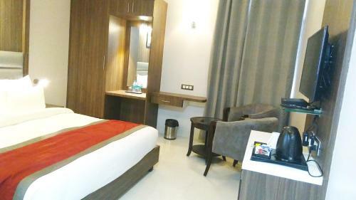 Hotel Amrapali Residency