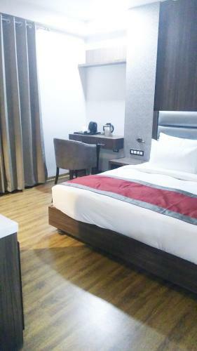 Hotel Amrapali Residency