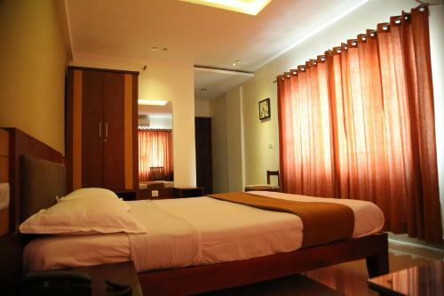 Hotel Hazmi AC Rooms