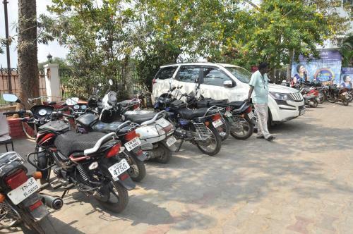 Apartamento Sathyam Grand