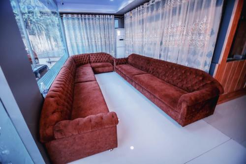 Hotel Gkm Grand