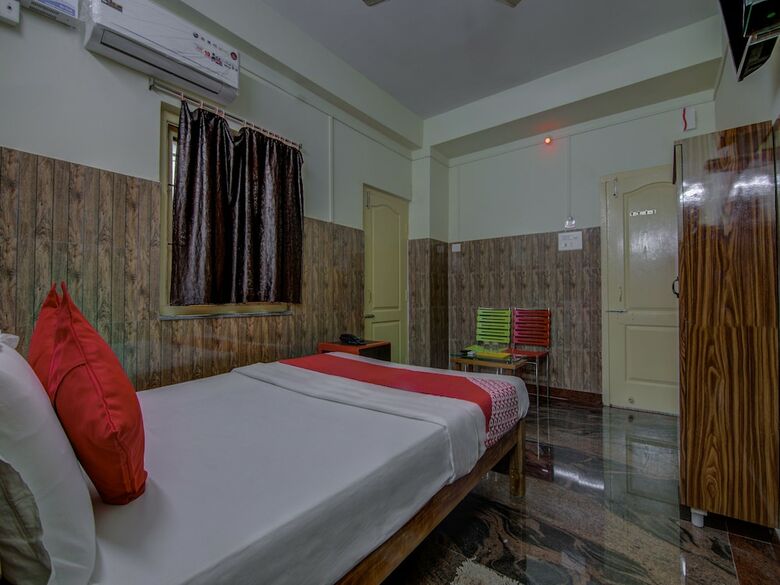 Hotel V Knot Residency