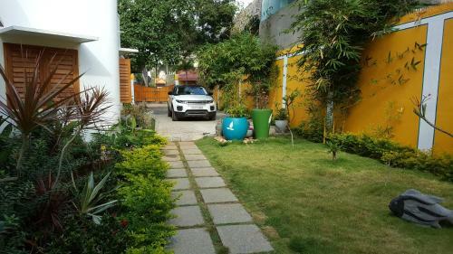 Hostal Beach Bungalow At Pondicherry
