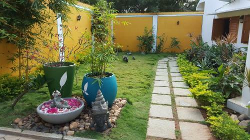 Hostal Beach Bungalow At Pondicherry