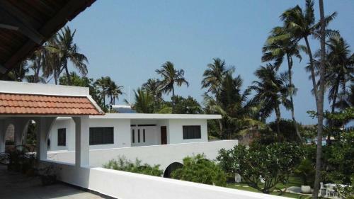 Hostal Villa Anna Pondy