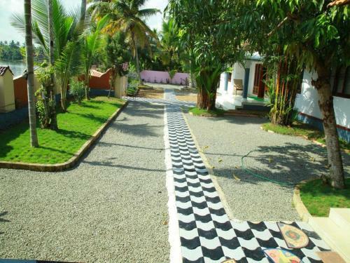 Abella Lakeview Homestay