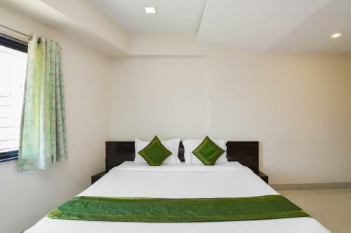 Hotel Treebo Trip Mahalaxmi Executive