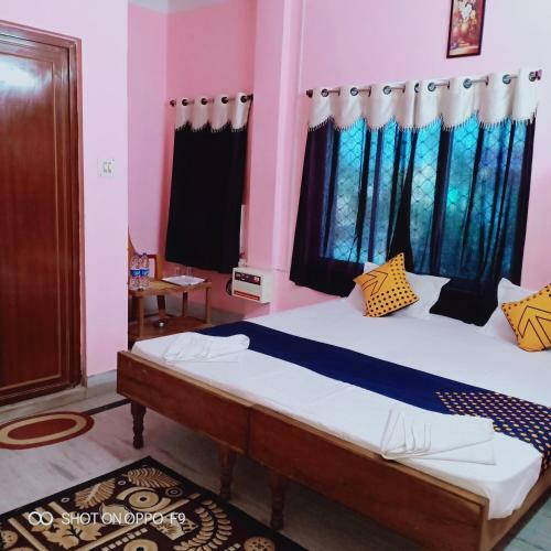 Hotel Gunjan