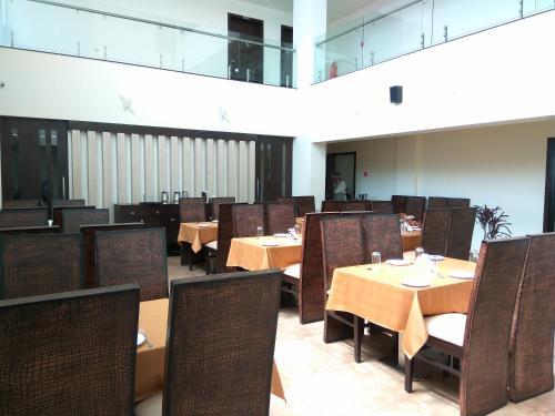 Hotel Manasi Pride