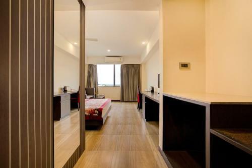 Mount Milestone Hotel And Banquets