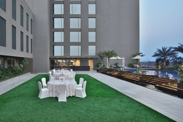Hotel Courtyard By Marriott Siliguri