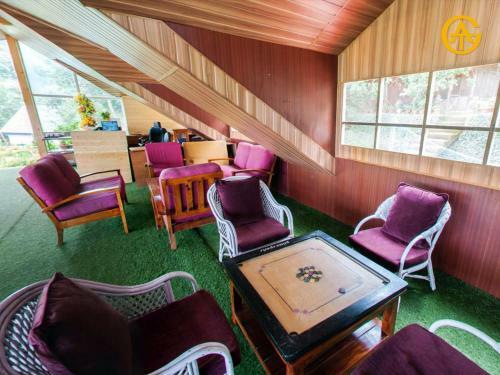 Hotel Tag Resorts Oakwood Hamlet Shoghi