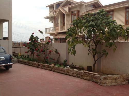 Hostal Holly Lodge Guest House