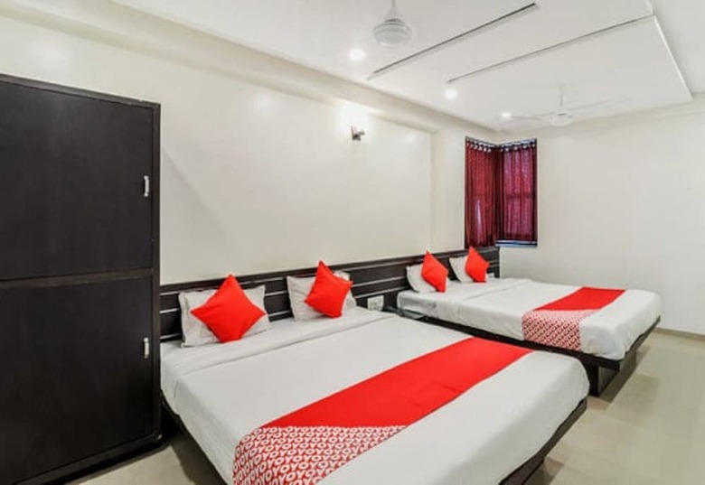 Hotel Indore Palace