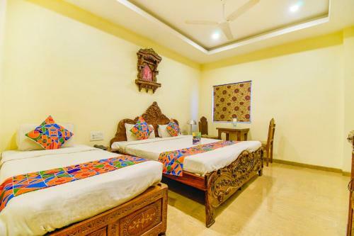 Fabhotel Paradise For You