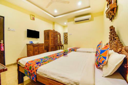 Fabhotel Paradise For You