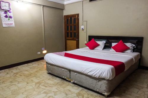 Hotel Oyo 19878 Apr Guest House