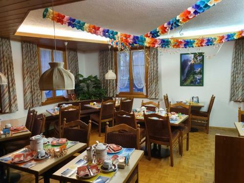 Hostal Hotel Garni Alpenruh