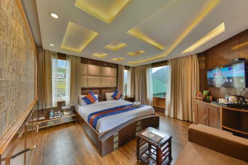 Hotel Village Walk