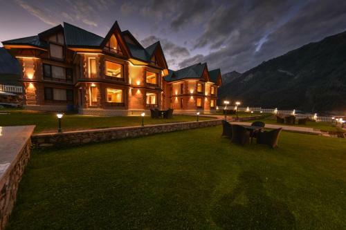 Hotel Village Walk