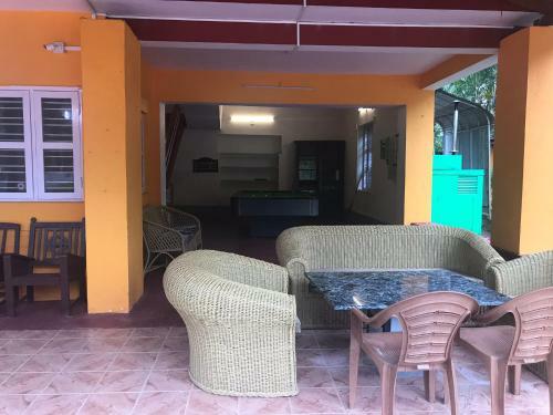 Sherlock Retreat - Yamini Green
